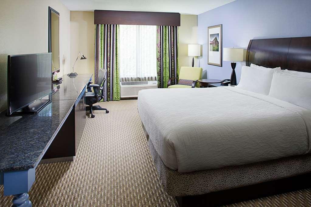 Hilton Garden Raleigh Durham Airport Hotel 3*