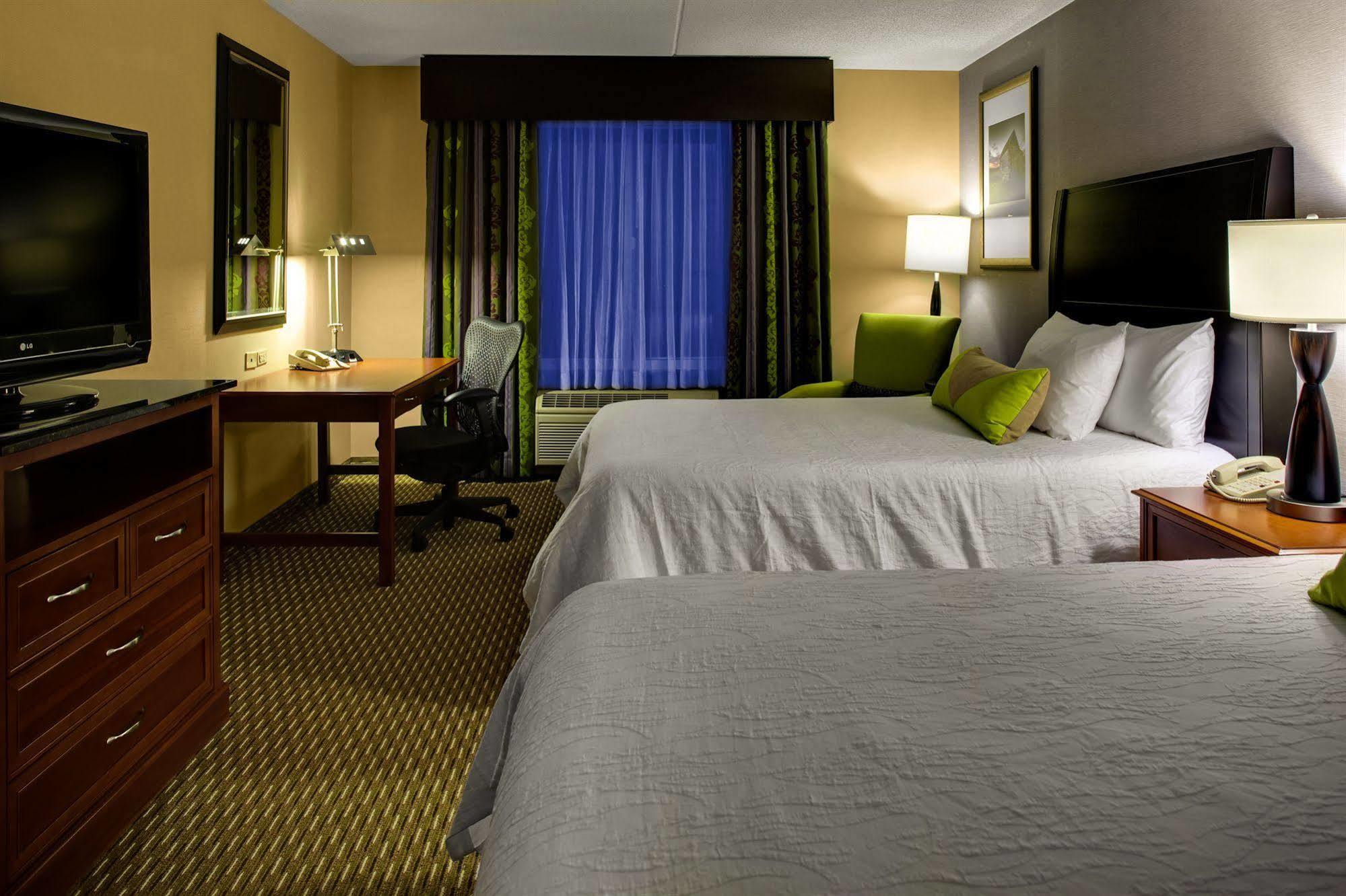 Hotel Hilton Garden Raleigh Durham Airport 3*